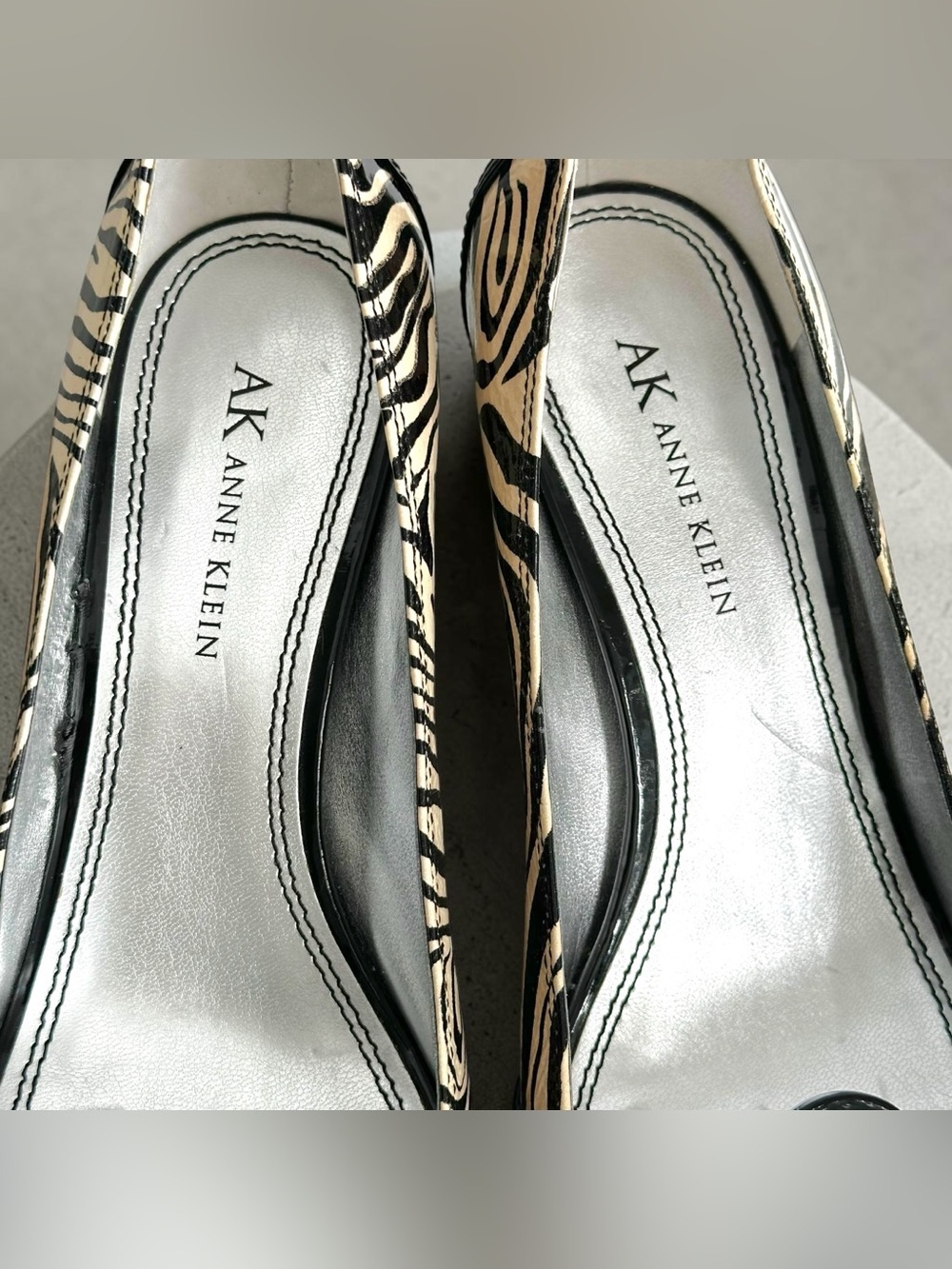 Anne Klein AKMAIA Zebra Print Peep Toe Buckle Heels Rockabilly - Size 8 - Picture 9 of 15
